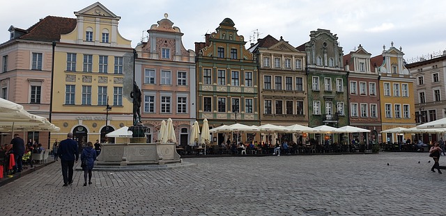 Parkowanie przy lotnisku Poznań-Ławica