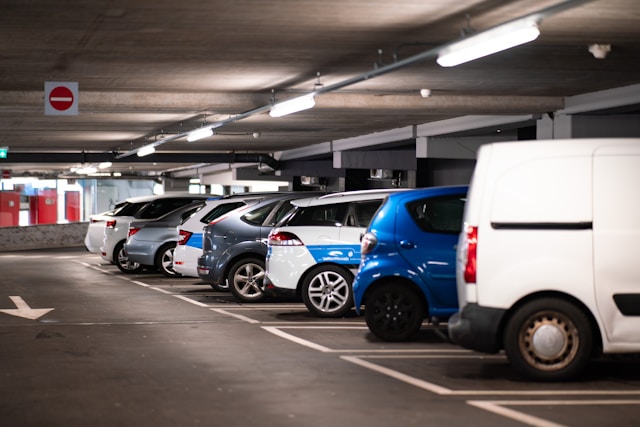 Najlepsze parkingi długoterminowe przy lotniskach