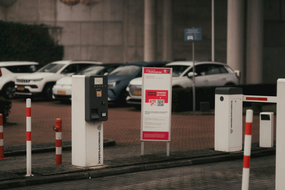 Ukryte opłaty na parkingu lotniskowym